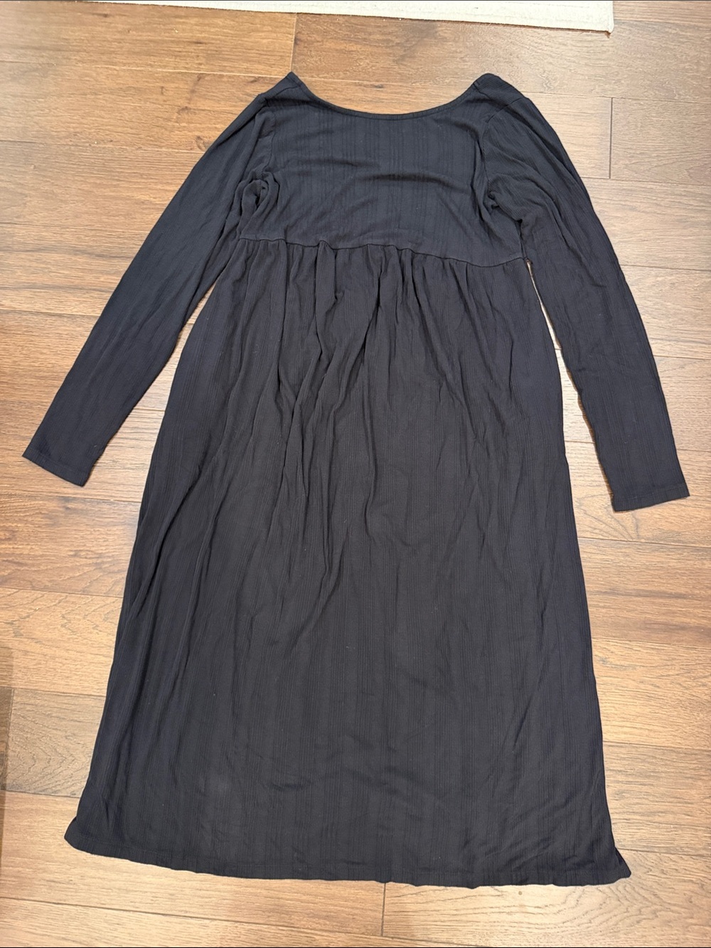 Old Navy Black Maternity Fit & Flare Rib-Knit Midi Dress Large - C60-042
